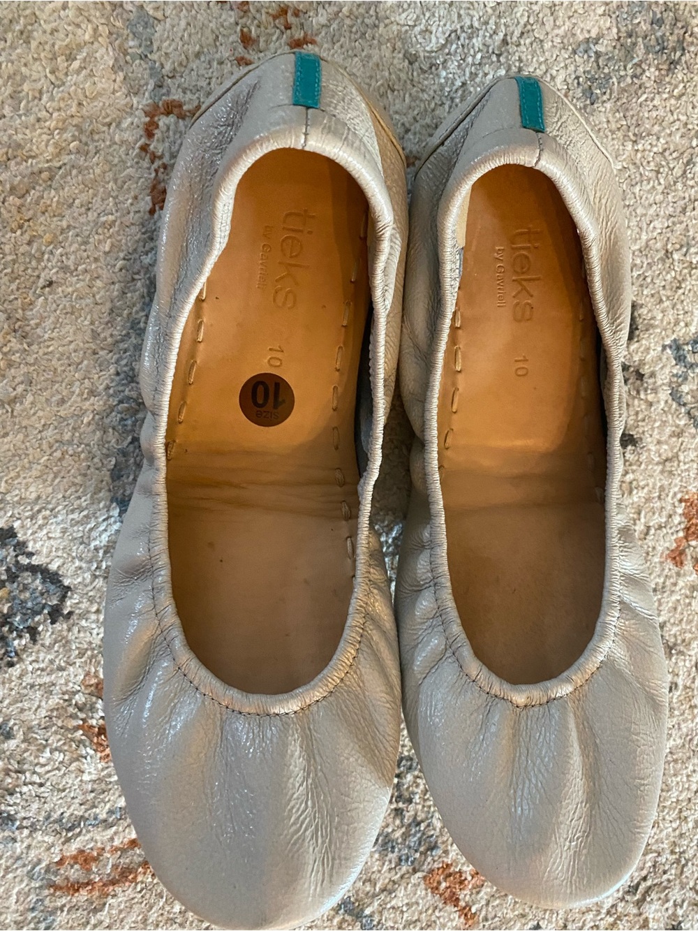 Feather gray Tieks size 10 - Picture 3 of 5